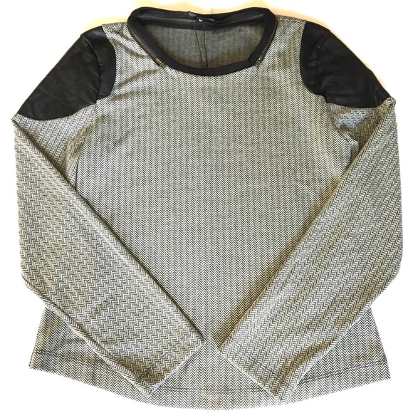 🖤NWT🖤 W118 by Walter Baker Black & White Top - Picture 2 of 8